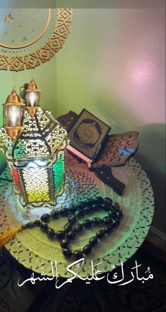 ramadan mubarak dp